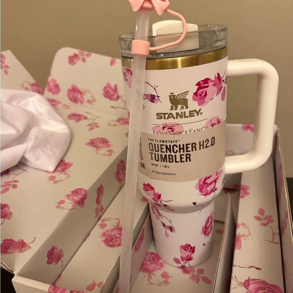 Stanley White and Pink Floral Quencher Tumbler